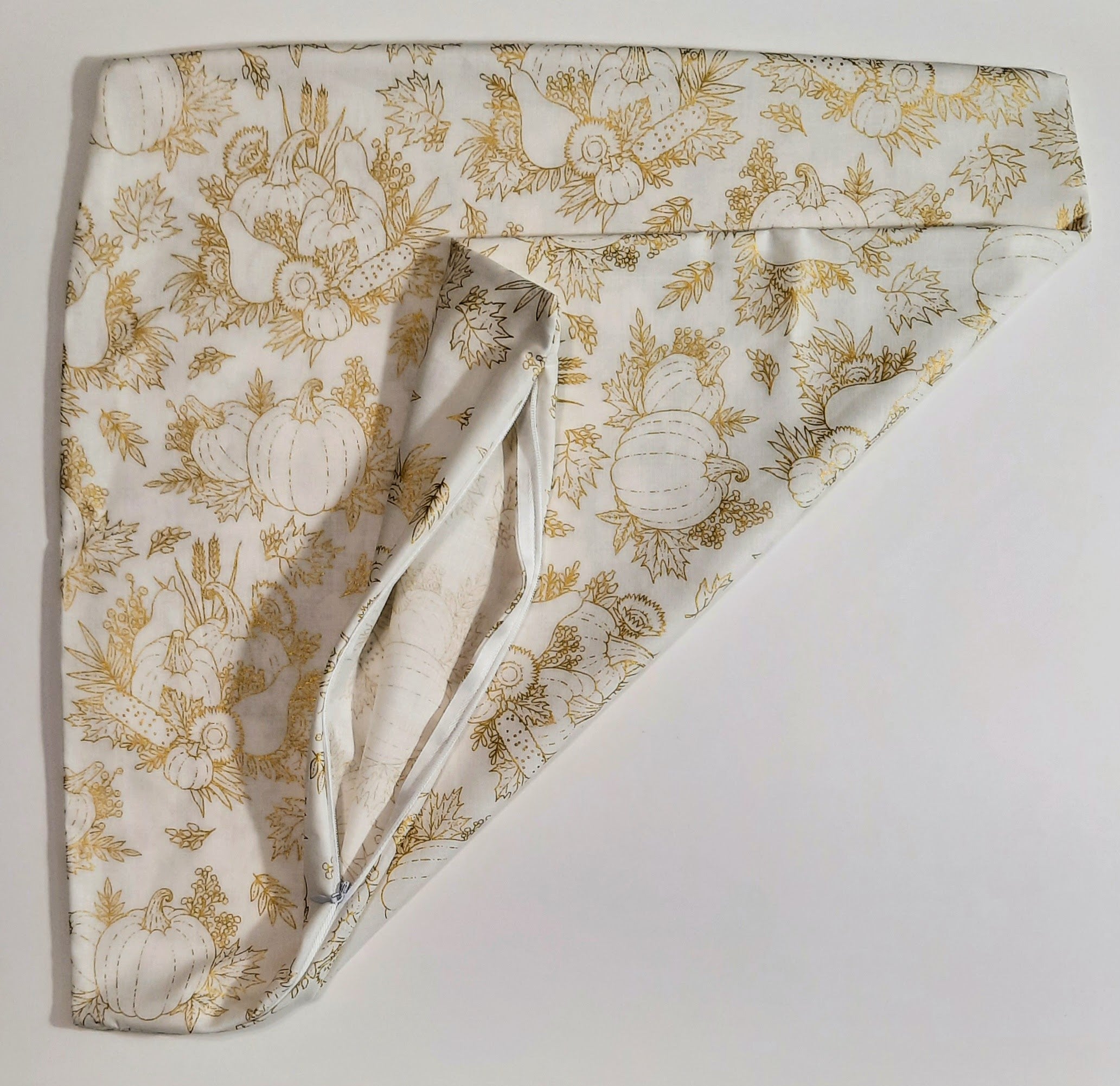 Handmade Pillow Cover: Insert Included: Size: 18"x18"