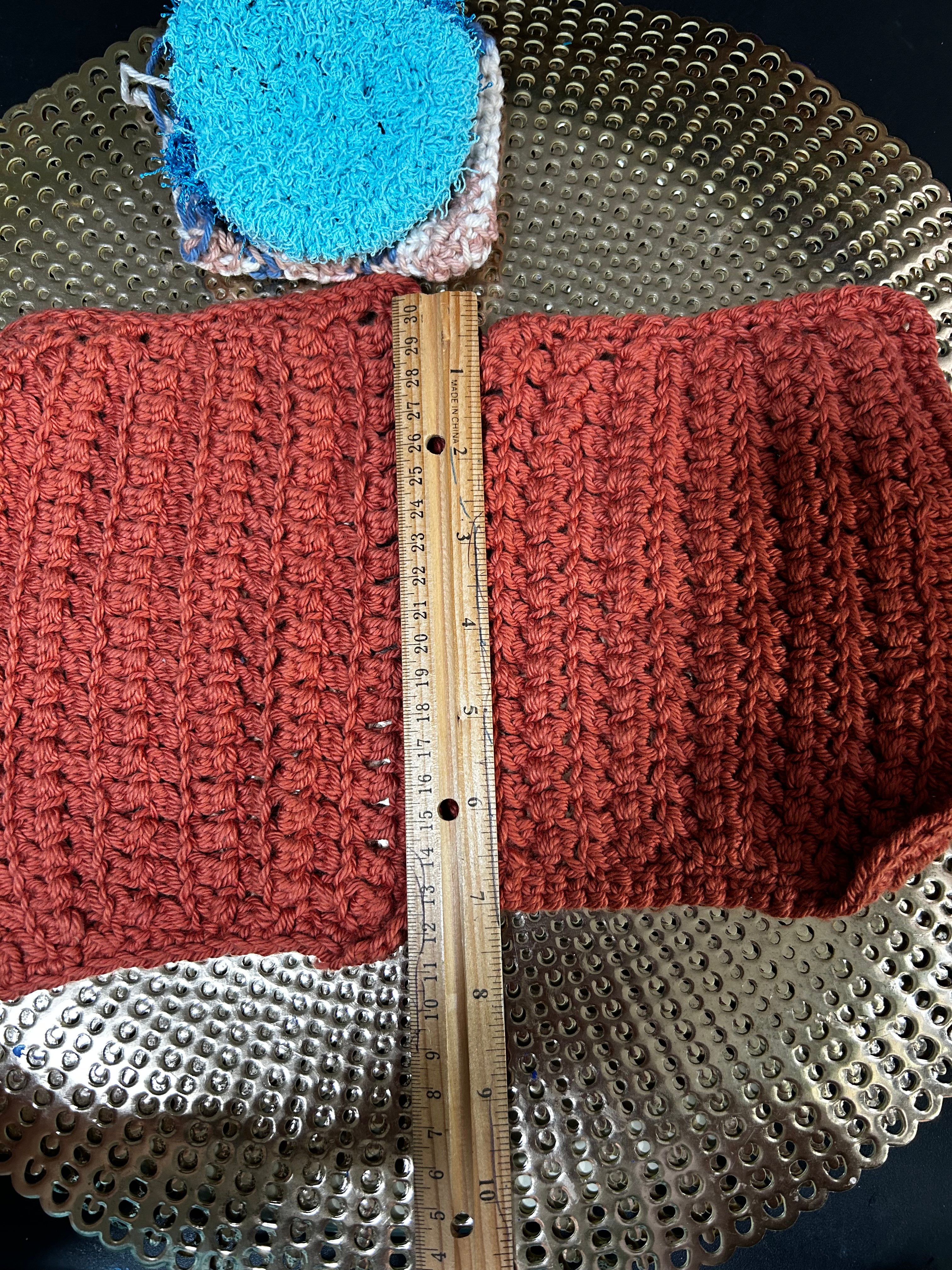 A Pair of Washcloths, Handmade Crocheted with a drawstring bag & scrubbie.