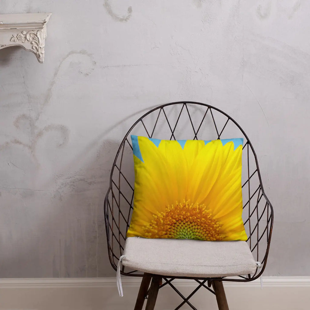 Sunflower Throw Pillow – Shape Retaining 18x18 - Dipaliz