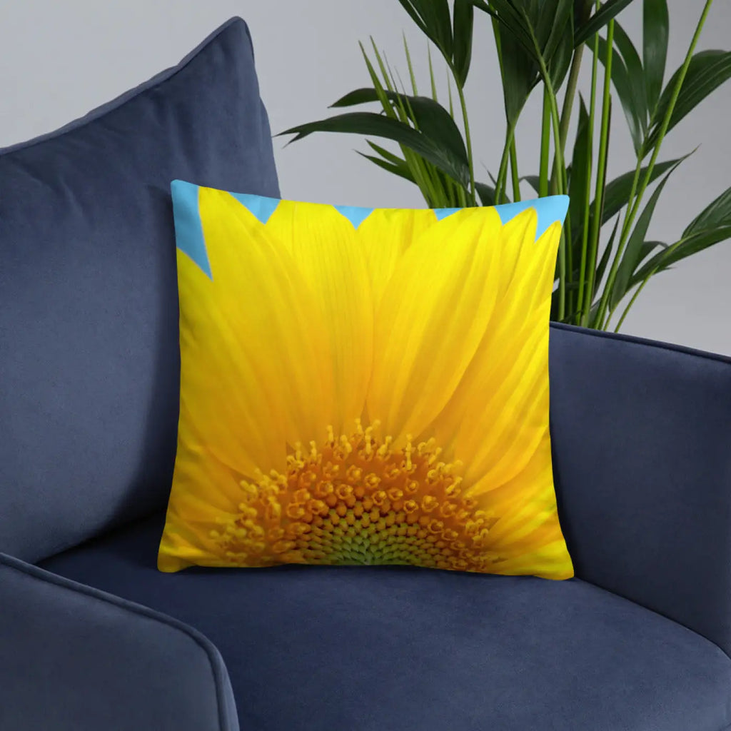 Sunflower Throw Pillow – Shape Retaining 18x18 - Dipaliz