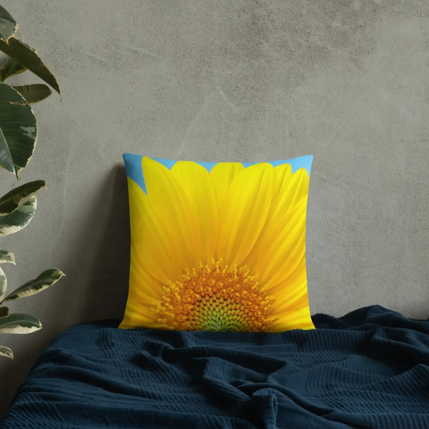 Sunflower Throw Pillow – Shape Retaining 18x18 - Dipaliz